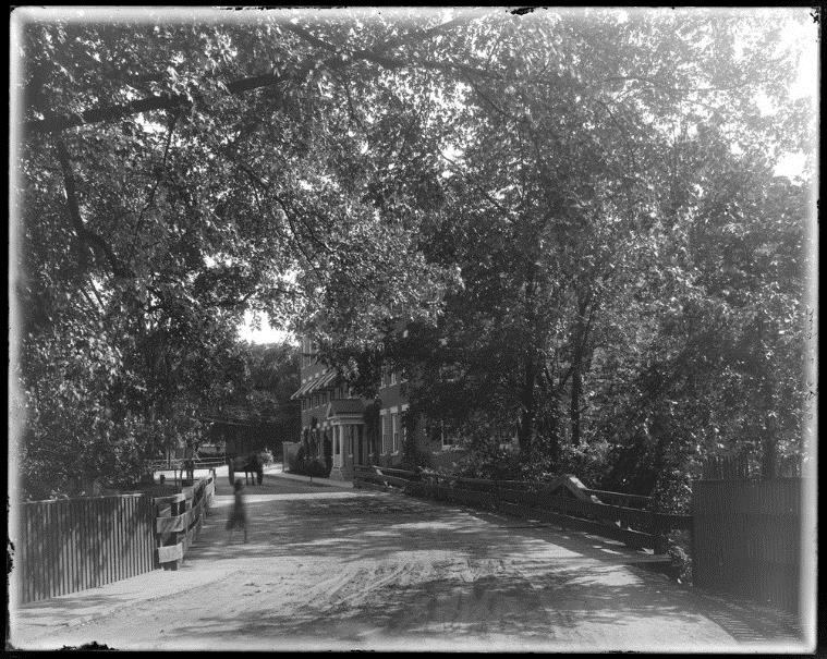 Approach to the bridge from the Faulkner Mill Side in 1908