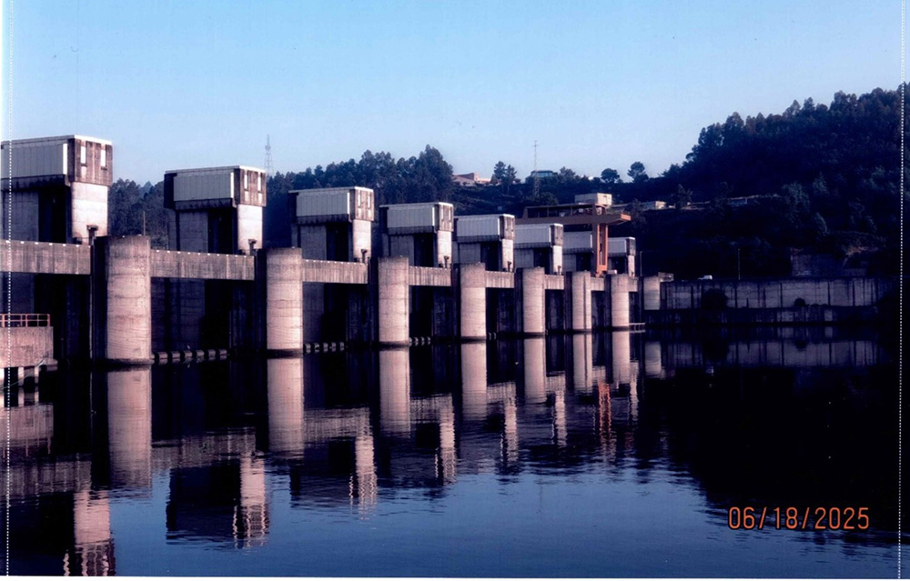 Portuguese Lock