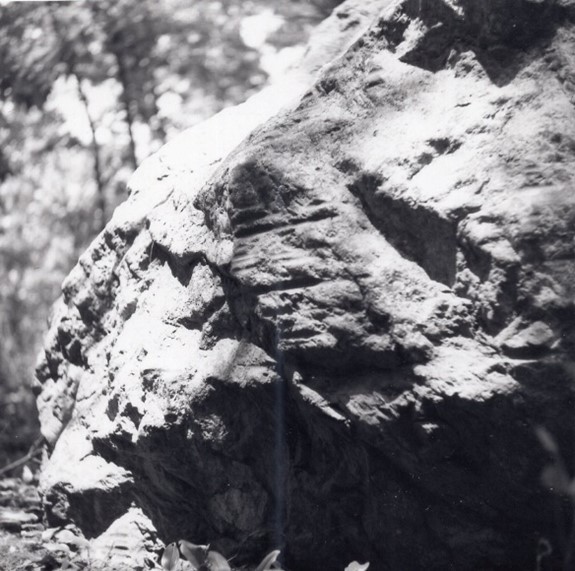 grooves - ledge